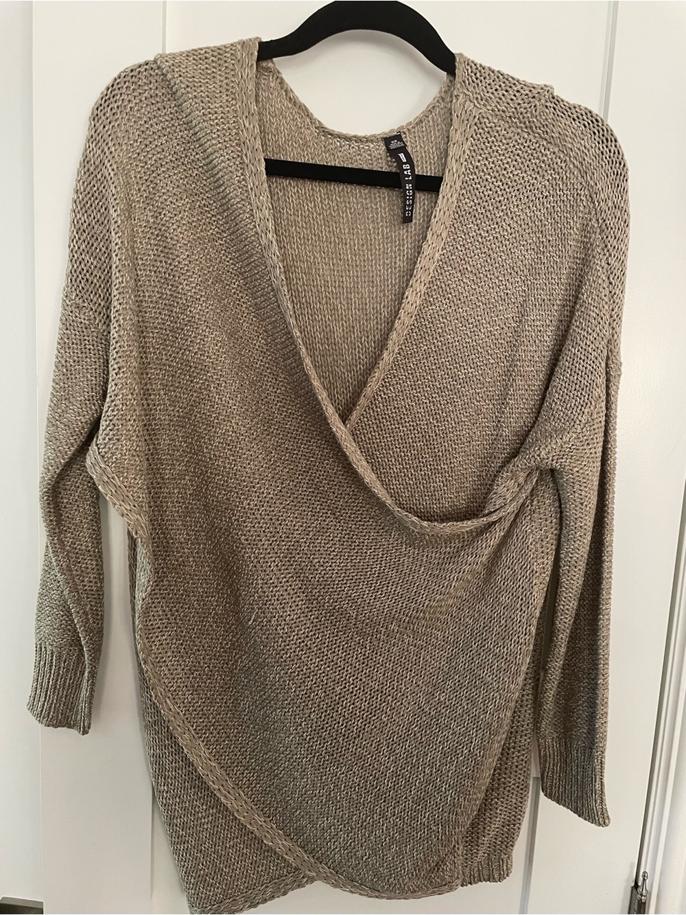 Design Lab Lord & Taylor Taupe Crossover V-Neck Sweater